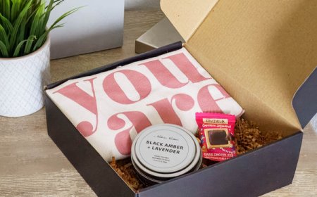 Top 10 Must-Have Gift Boxes for New Parents in 2025