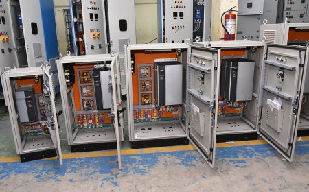 7 Common Applications of VFD Control Panels in Industries