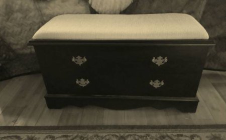 Top Mistakes to Avoid When Buying a Storage Bench