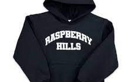 Discover Your Signature Style with Raspberry Hills Clothing