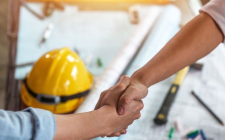 Why Hiring Contractors Is Essential for New Builds and Home Upgrades